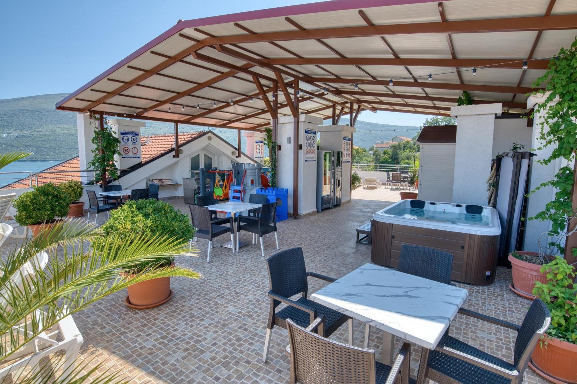 Garni Hotel Milica Herceg Novi Kültér fotó